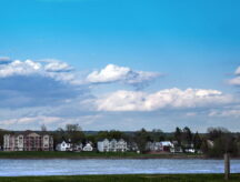 Riverside homes along the saint John River in Fredericton, New Brunswick